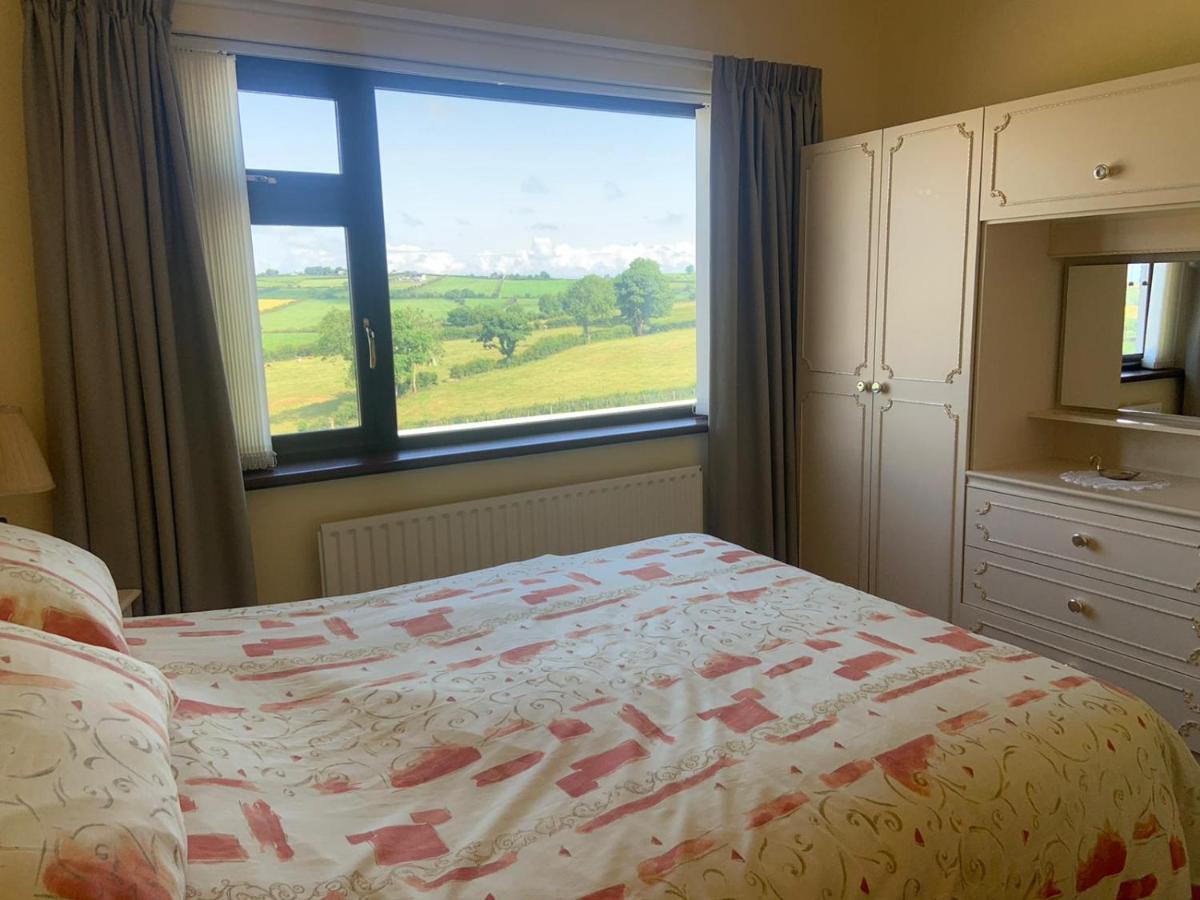 Gracey'S Hillside Lodge Ballyward Bagian luar foto